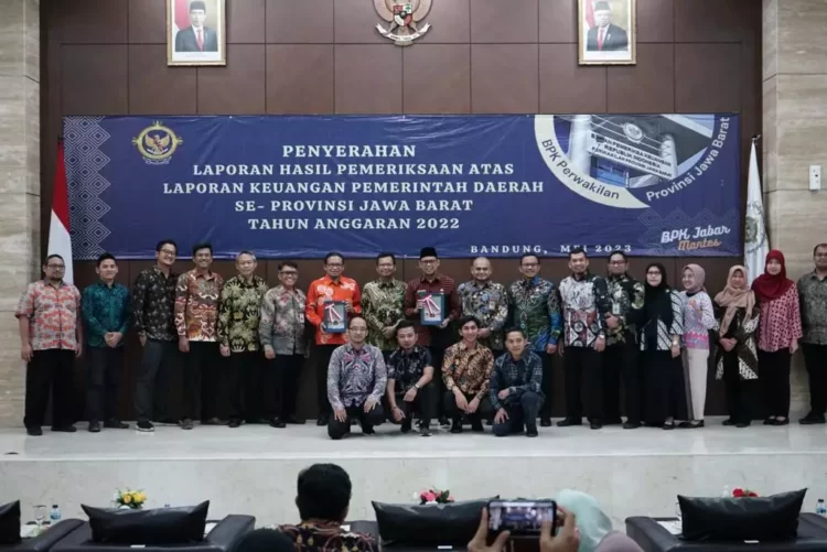 Raih Nilai Tertinggi dari 5 Kabupaten/Kota, Pemkot Depok Diganjar Opini WTP 12 Kali Berturut-turut