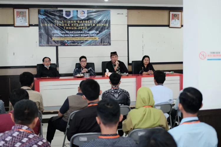 Sekretaris Disnaker Minta Peserta Pelatihan Barber Miliki Komitmen dan Tekad